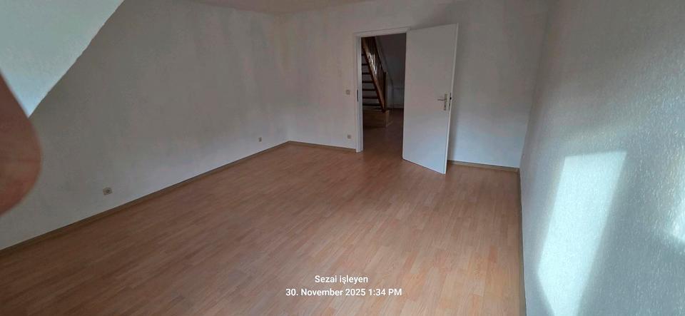 Helle 3,5 Zimmer Maisonette-Wohnung im 2. OG in Hüttenheim 3 zimmer