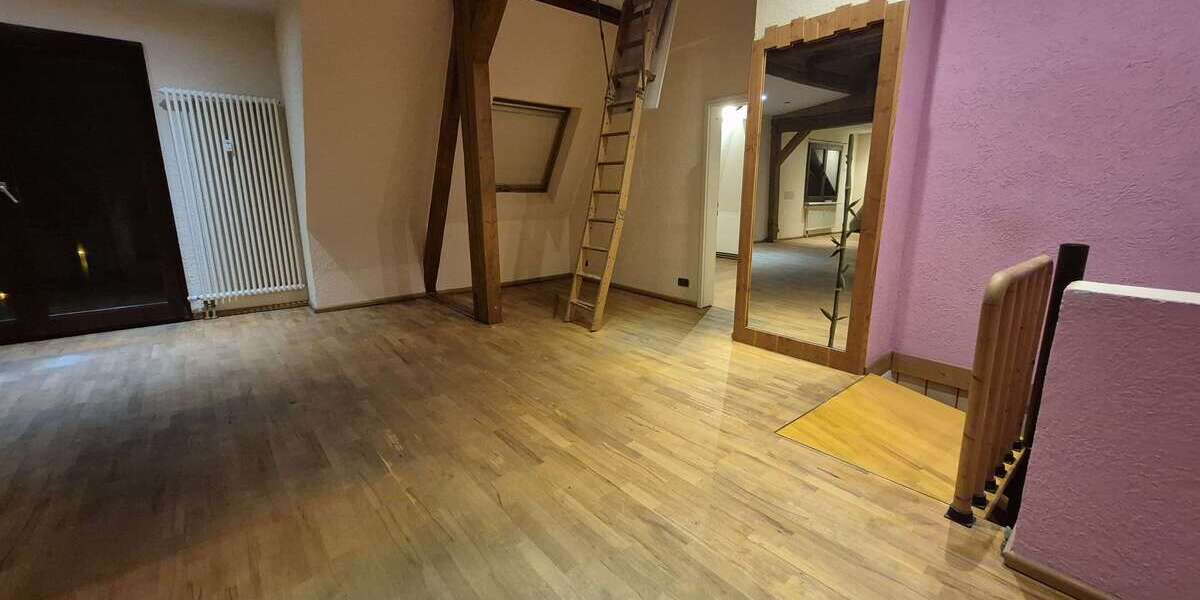 Etagenwohnung Mannheim - 3 Zimmer, 145 m&sup2;, 1.185&euro; | Angebot:26185246