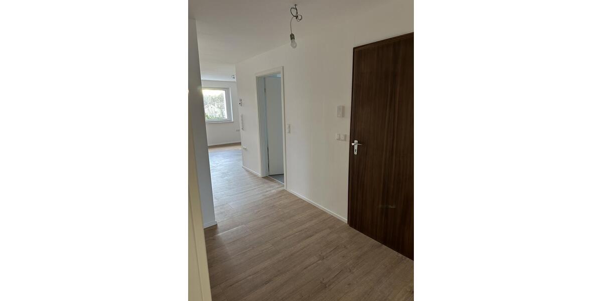 Dachgeschoßwohnung Schwebheim - 3 Zimmer, 78 m&sup2;, 850&euro; | Angebot:26039159