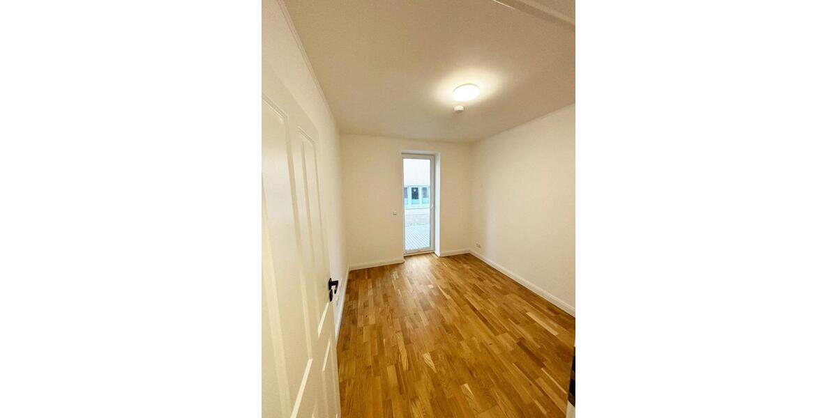 Erdgeschoßwohnung Königs Wusterhausen - 4 Zimmer, 85 m&sup2;, 1.362&euro; | Angebot:25106649