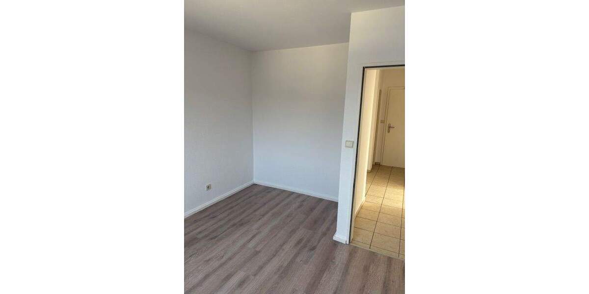 Etagenwohnung Remagen - 4 Zimmer, 90 m&sup2;, 985&euro; | Angebot:25702806