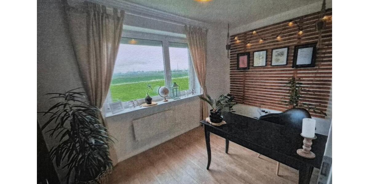 Etagenwohnung Brunsbüttel - 5 Zimmer, 101 m&sup2;, 1.050&euro; | Angebot:25831326