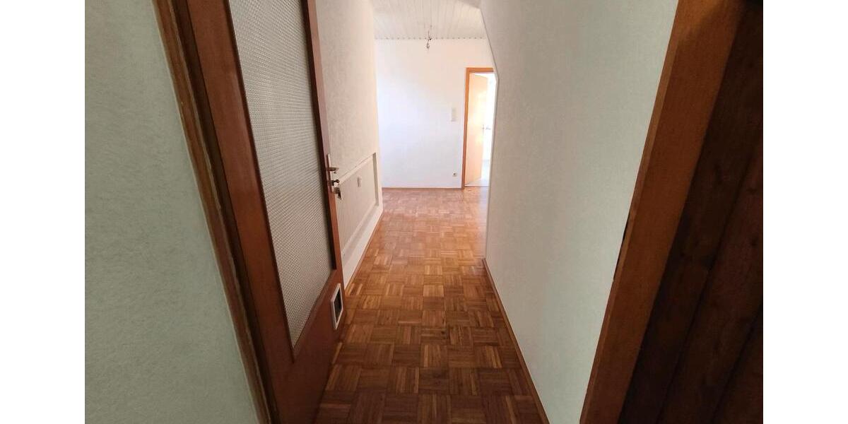 Erdgeschoßwohnung Leun - 2 Zimmer, 68 m&sup2;, 600&euro; | Angebot:26330044