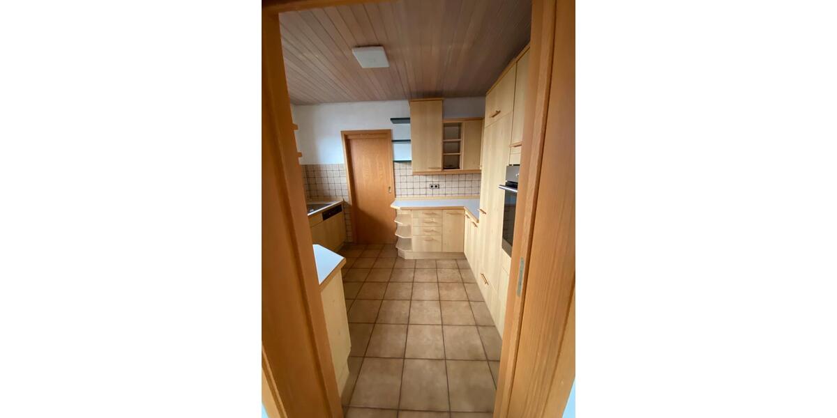 Erdgeschoßwohnung Kirchberg an der Jagst - 3 Zimmer, 140 m&sup2;, 1.100&euro; | Angebot:26623414