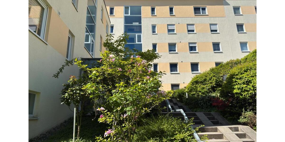 Etagenwohnung Wiesbaden Klarenthal - 3 Zimmer, 93 m&sup2;, 1.350&euro; | Angebot:26656469