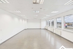 Moderne Büro- Schulungsfläche mit großen Räumen - Gewerbeobjekt Magdeburg Ottersleben | Angebot:25717450