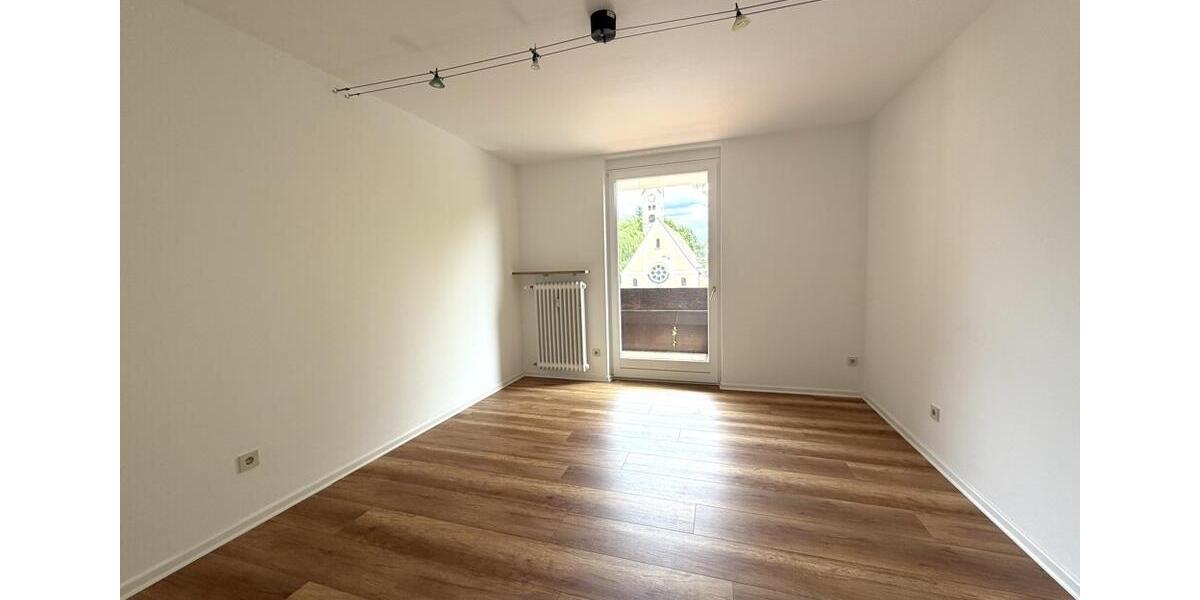 Terrassenwohnung Feldafing - 4 Zimmer, 118 m&sup2;, 1.975&euro; | Angebot:26600699
