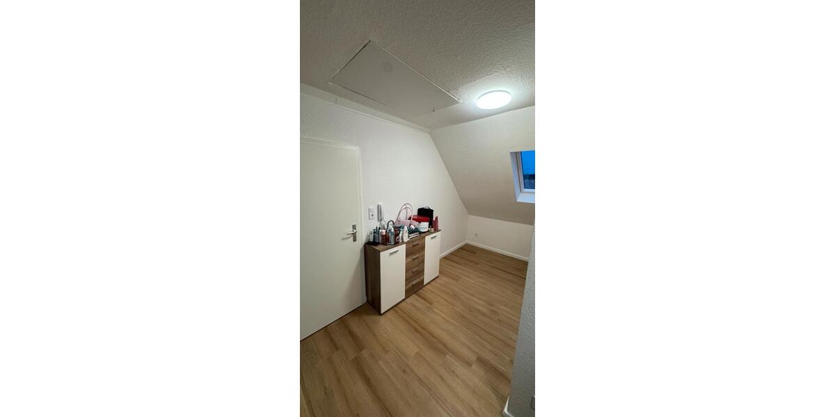 Dachgeschoßwohnung Bremen Burglesum - 1 Zimmer, 30 m&sup2;, 690&euro; | Angebot:24878718