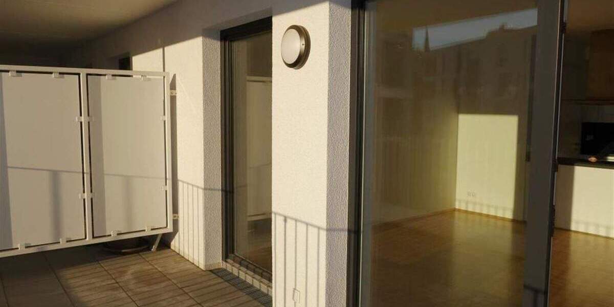 Zimmer Mönchengladbach Stadtmitte - 2 Zimmer, 103 m&sup2;, 1.379&euro; | Angebot:25778925