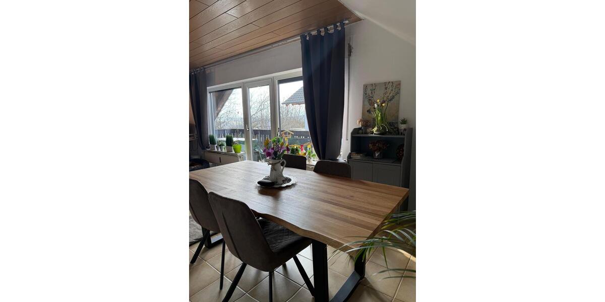 Etagenwohnung Niedenstein - 4 Zimmer, 120 m&sup2;, 936&euro; | Angebot:26690843