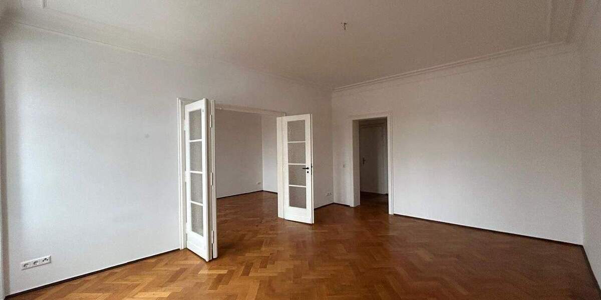 Etagenwohnung Zittau - 4 Zimmer, 132 m&sup2;, 779&euro; | Angebot:25909869