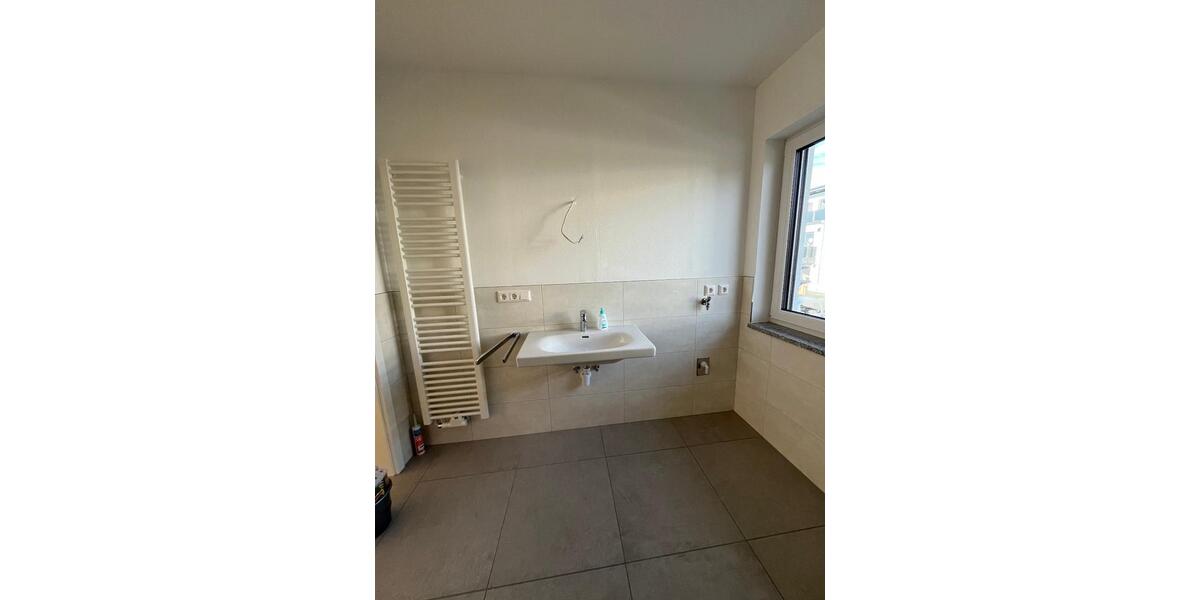 Etagenwohnung Büchlberg - 3 Zimmer, 79 m&sup2;, 870&euro; | Angebot:26416401