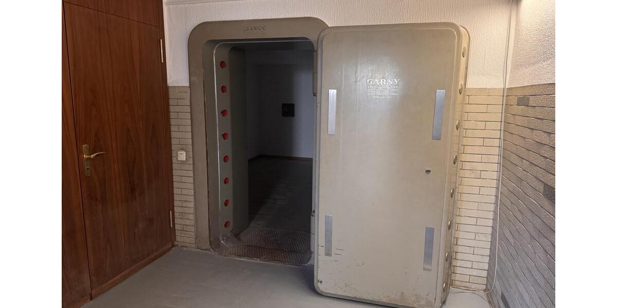 Gewerbeobjekt Kirchhain - 3.000&euro; | Angebot:26085011