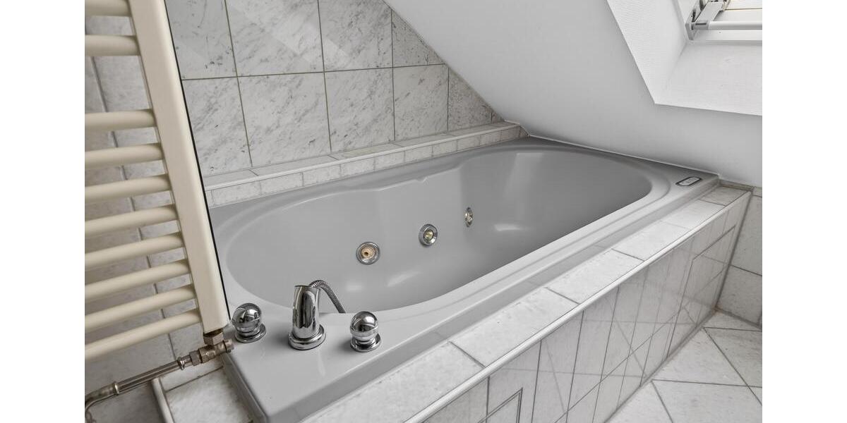 Etagenwohnung Baden-Baden Baden - 3 Zimmer, 135 m&sup2;, 1.500&euro; | Angebot:26296417