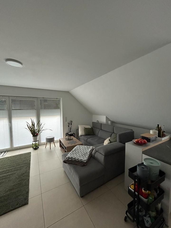 [ab sofort bezugsfrei] Moderne 2,5 Zimmer Wohnung in Glessen zimmer