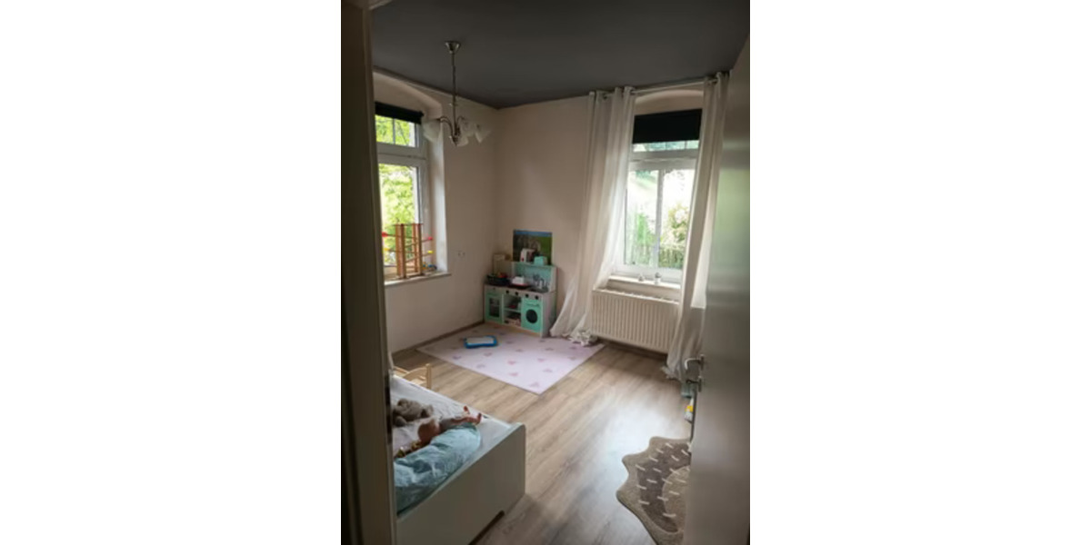 Erdgeschoßwohnung Werdau - 3 Zimmer, 81 m&sup2;, 552&euro; | Angebot:24361434