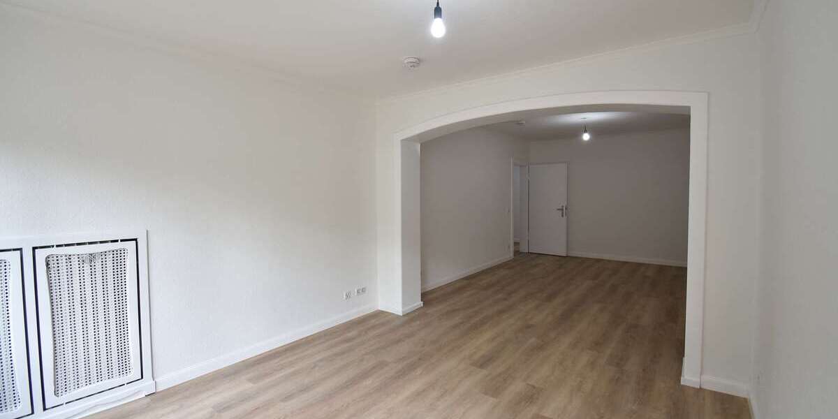 Etagenwohnung Duisburg Angerhausen - 2.5 Zimmer, 75 m&sup2;, 895&euro; | Angebot:26103930