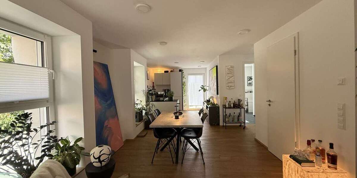 Etagenwohnung Singen - 3 Zimmer, 86 m&sup2;, 1.430&euro; | Angebot:27101817