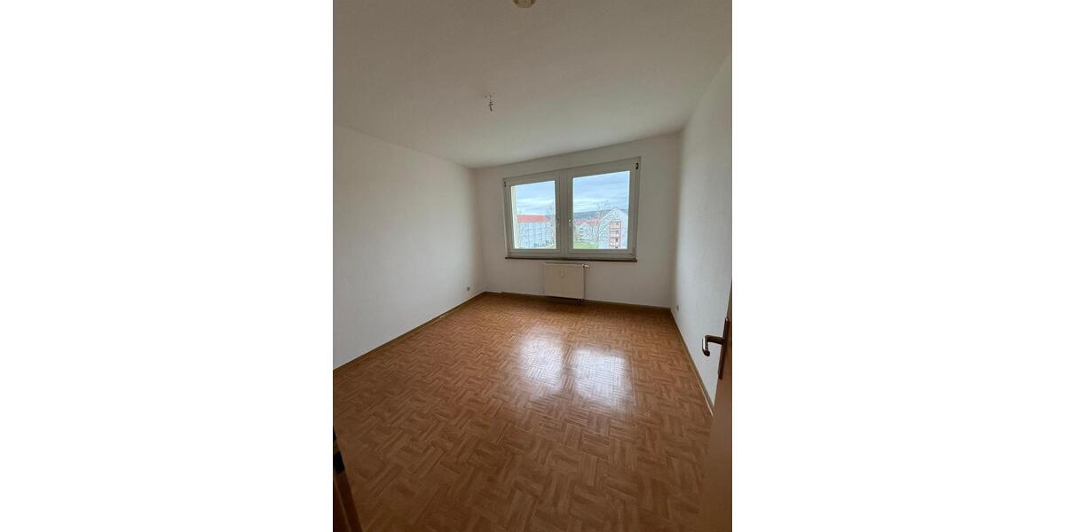 Etagenwohnung Bad Salzungen - 3 Zimmer, 61 m&sup2;, 490&euro; | Angebot:25903546