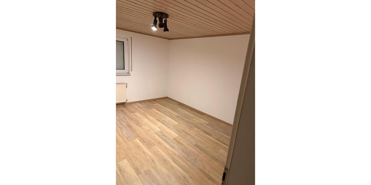 Erdgeschoßwohnung Bad Kreuznach Bad Münster am Stein-Ebernburg - 3 Zimmer, 90 m&sup2;, 898&euro; | Angebot:25614230