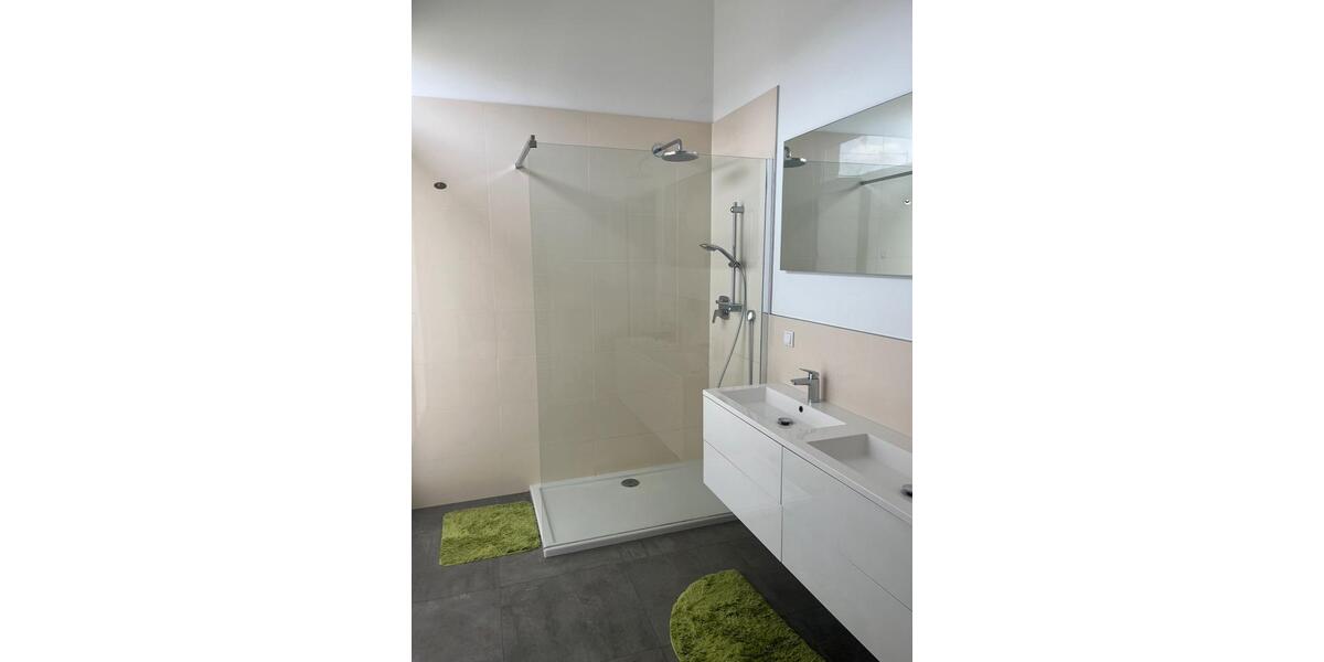 Wohnen auf Zeit Niedernhausen - 6 Zimmer, 215 m&sup2;, 525&euro; | Angebot:26419197