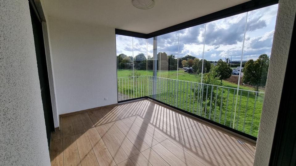 3-Zimmer-Wohnung mit Terrasse, Loggia und hochw. Ausstattung