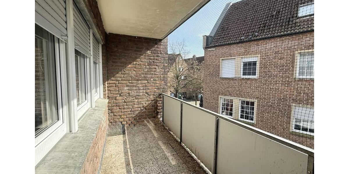 Dachgeschoßwohnung Borken - 6 Zimmer, 128 m&sup2;, 990&euro; | Angebot:26003531