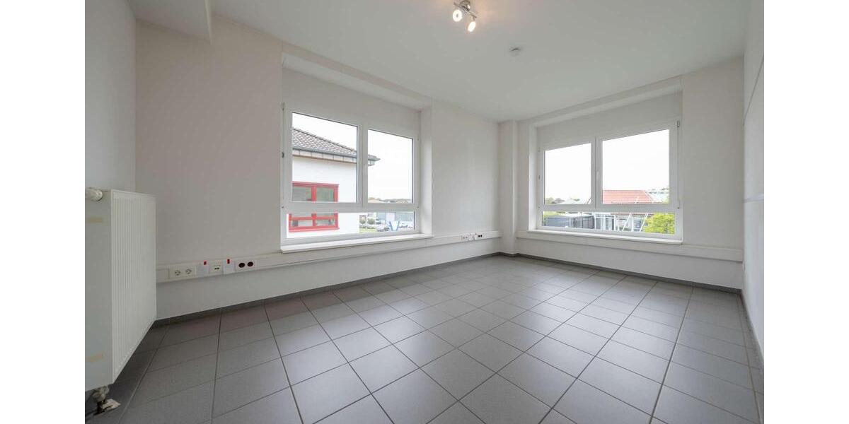 Moderne ca. 140 m² große Bürofläche in verkehrsgünstiger Lage von Südkirchen zimmer