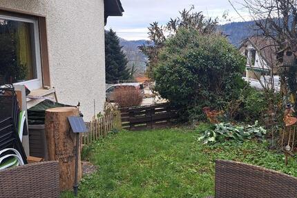 Zwei Zimmer in Eltern-Wohngemeinschaft zu vermieten 4.5 zimmer