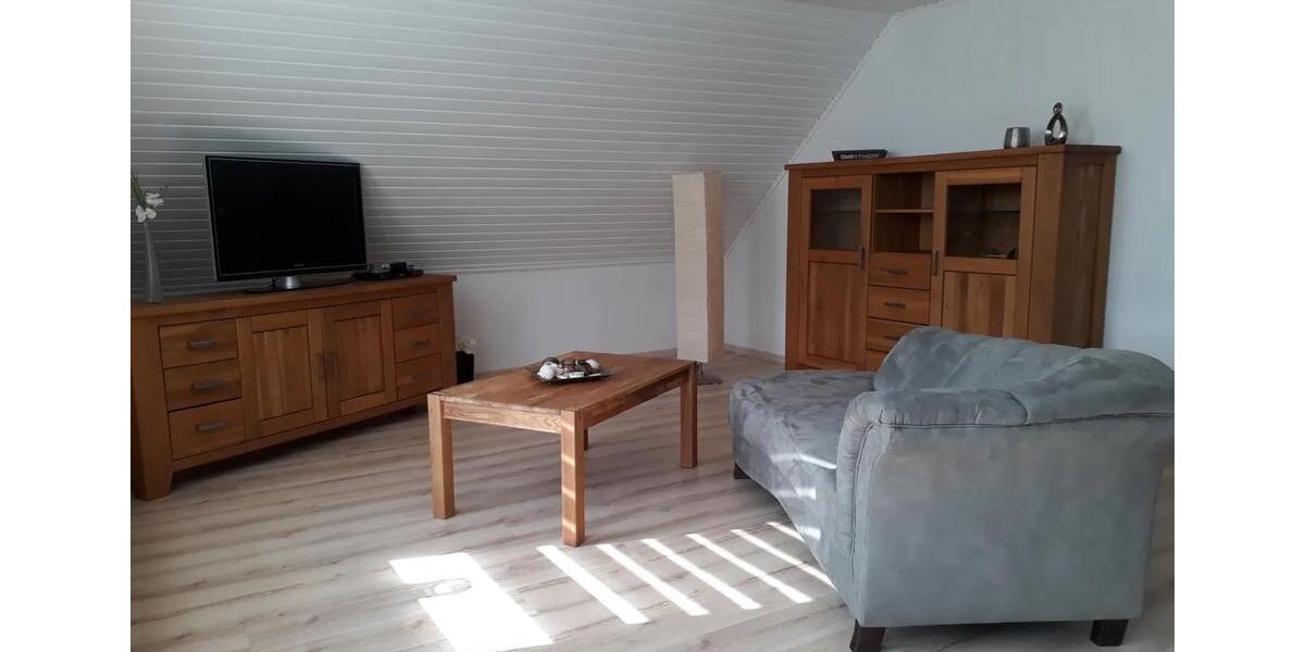 Dachgeschoßwohnung Simmerath - 3 Zimmer, 90 m&sup2;, 900&euro; | Angebot:26311932