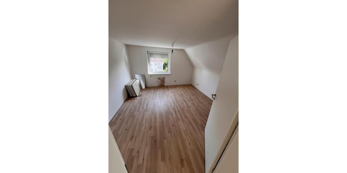 Maisonettenwohnung Ravensburg Eschach - 3.5 Zimmer, 108 m&sup2;, 1.365&euro; | Angebot:26670380