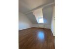 Dachgeschoßwohnung Duisburg Duisburg-Mitte - 2.5 Zimmer, 36 m&sup2;, 290&euro; | Angebot:26237041