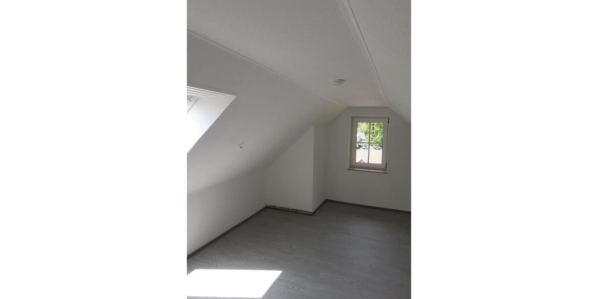 Dachgeschoßwohnung Zörbig - 2 Zimmer, 44 m&sup2;, 280&euro; | Angebot:26678255