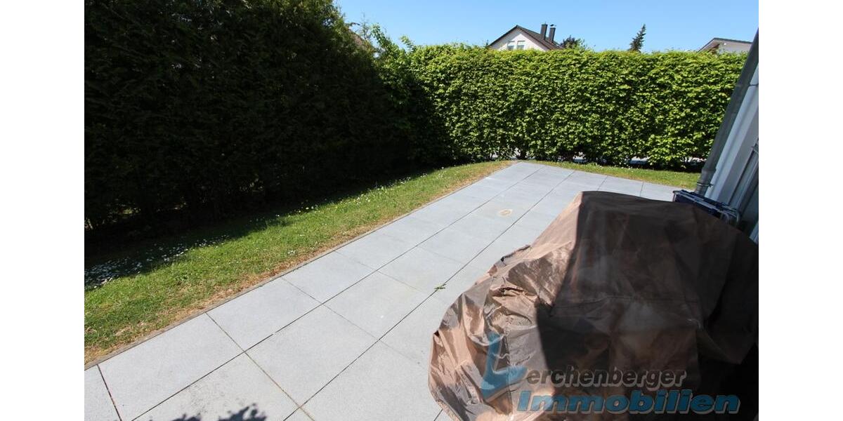 Erdgeschoßwohnung Deggendorf - 3 Zimmer, 93 m&sup2;, 930&euro; | Angebot:26636166