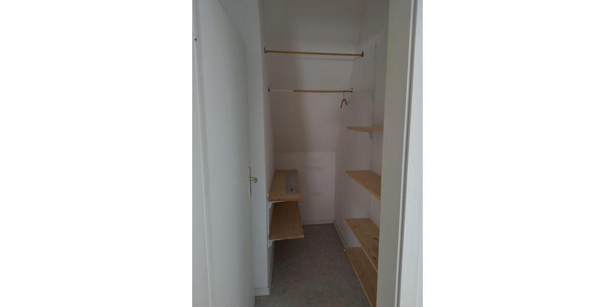 Etagenwohnung Nordhausen - 1 Zimmer, 27 m&sup2;, 300&euro; | Angebot:25589142