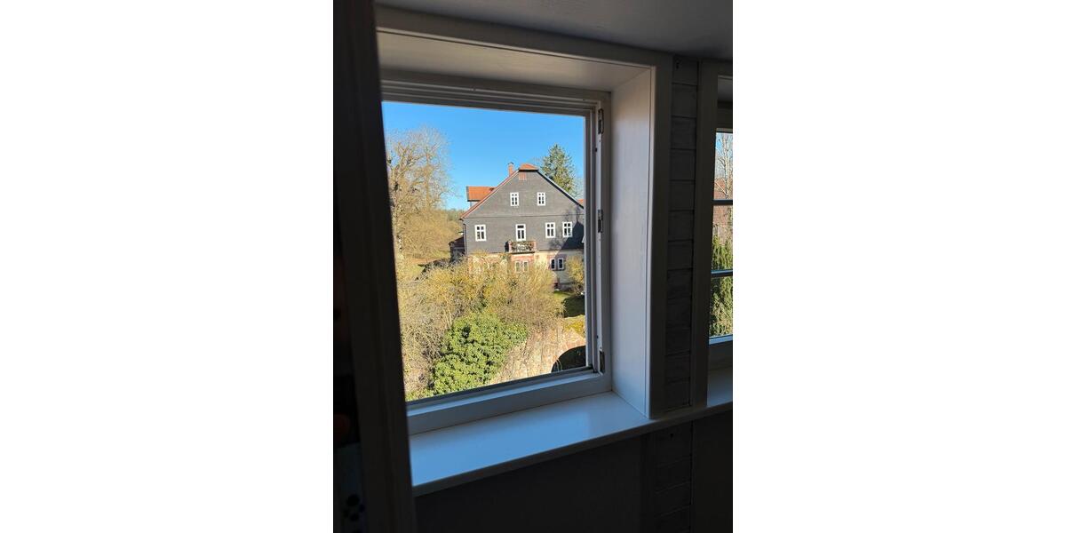 Etagenwohnung Schwalmstadt - 5 Zimmer, 145 m&sup2;, 950&euro; | Angebot:25298613