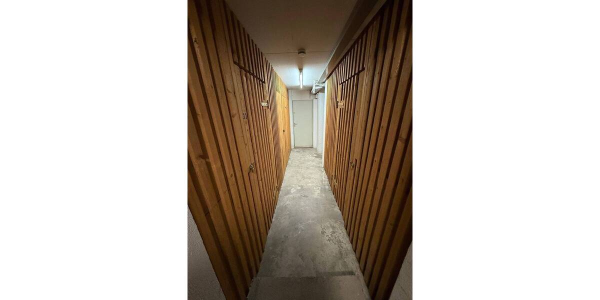 Etagenwohnung Nürnberg Großreuth b Schweinau - 3 Zimmer, 83 m&sup2;, 1.100&euro; | Angebot:25971192