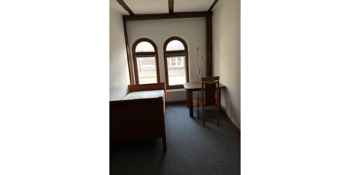 Wohnen auf Zeit Köthen (Anhalt) - 1 Zimmer, 15 m&sup2;, 300&euro; | Angebot:26050311