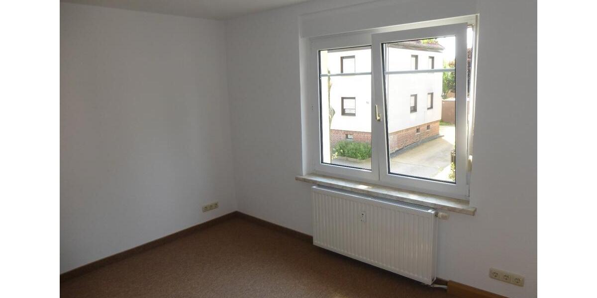 3-Raum-Wohnung mit Balkon - ländlich mit guter Infrastruktur 3 zimmer