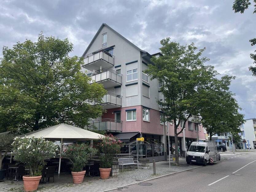 Schöne 2,5 Zimmerwohnung mit Balkon