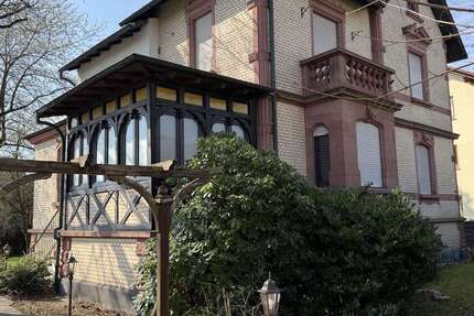 Haus Aschaffenburg - Damm Damm - 8 Zimmer, 225 m&sup2;, 2.800&euro; | Angebot:25926001