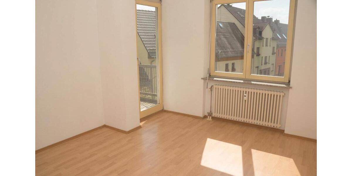 Erdgeschoßwohnung Hohenstein-Ernstthal Ernstthal - 2 Zimmer, 59 m&sup2;, 330&euro; | Angebot:26592561