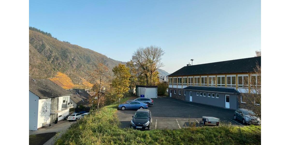 Etagenwohnung Cochem - 3 Zimmer, 86 m&sup2;, 1.300&euro; | Angebot:25255647