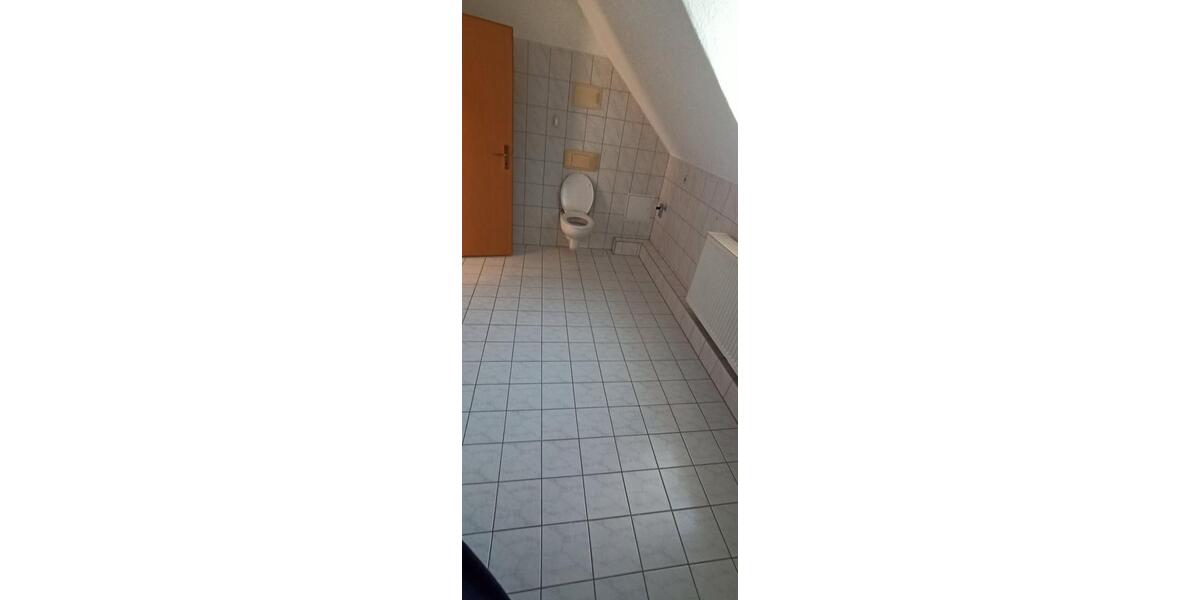 Etagenwohnung Geringswalde - 4 Zimmer, 88 m&sup2;, 520&euro; | Angebot:26508544
