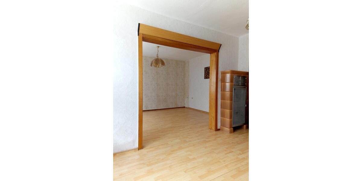 Mehrfamilienhaus, Wohnhaus Anrode - 9 Zimmer, 180 m&sup2;, 1.476&euro; | Angebot:26184698