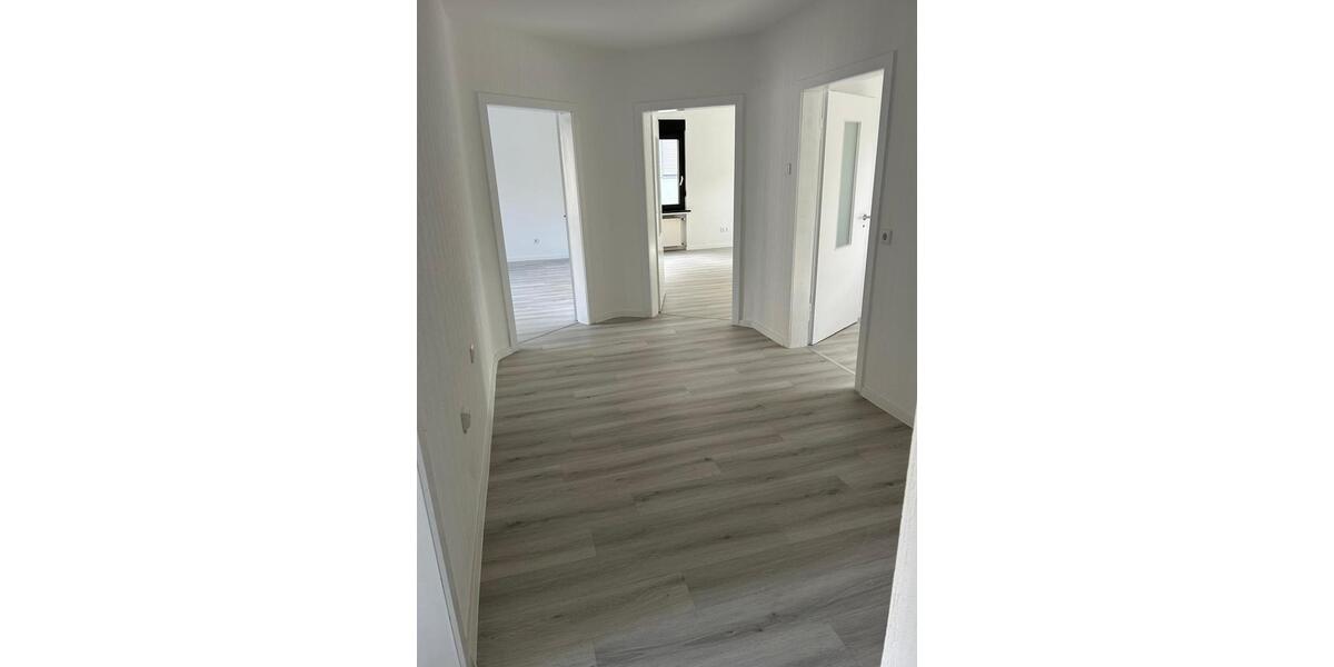 Etagenwohnung Hattingen - 3 Zimmer, 85 m&sup2;, 630&euro; | Angebot:24844947