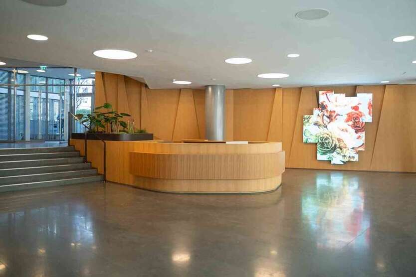 Büro in Düsseldorf 6.640 € 385 m²
