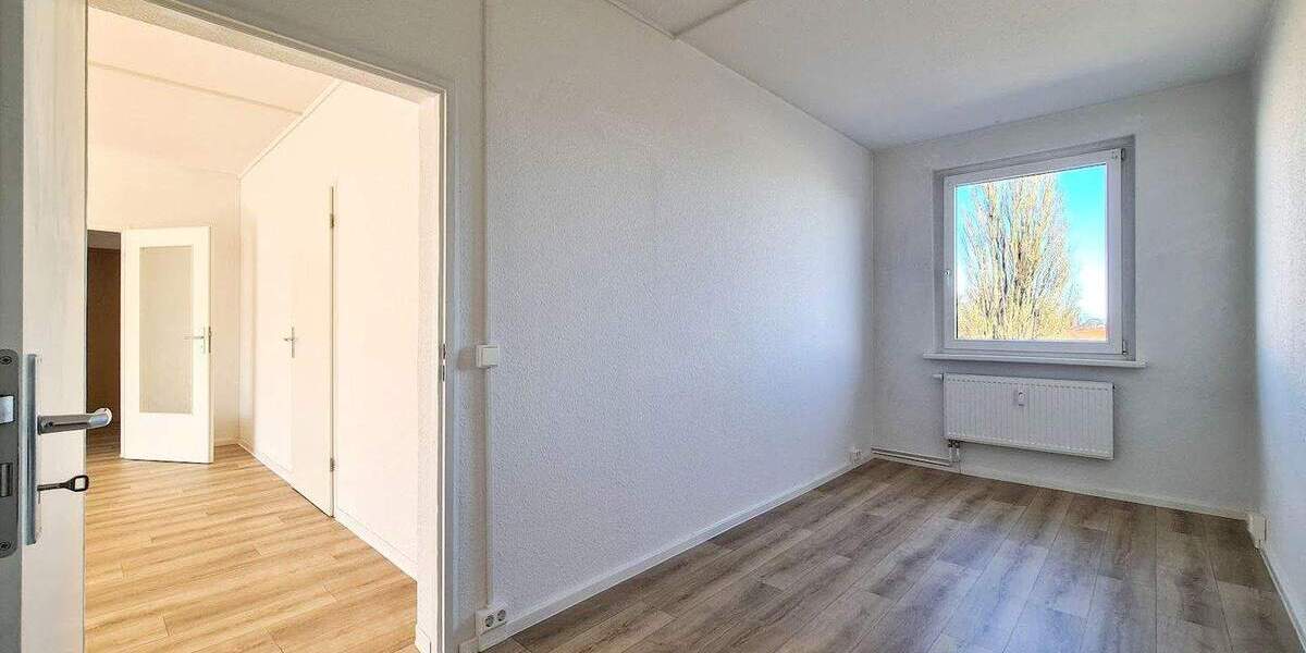 Etagenwohnung Freiberg Freiberg West - 4 Zimmer, 80 m&sup2;, 439&euro; | Angebot:25998126