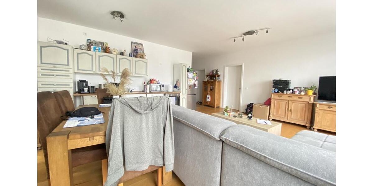 Etagenwohnung Friedberg (Hessen) - 4 Zimmer, 98 m&sup2;, 1.200&euro; | Angebot:24852358