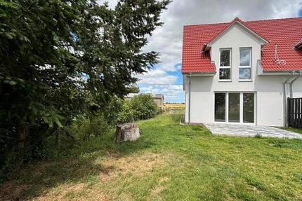 Haus Laage - 5 Zimmer, 145 m&sup2;, 1.350&euro; | Angebot:25047904